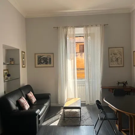 Domus Brunetti 24 *